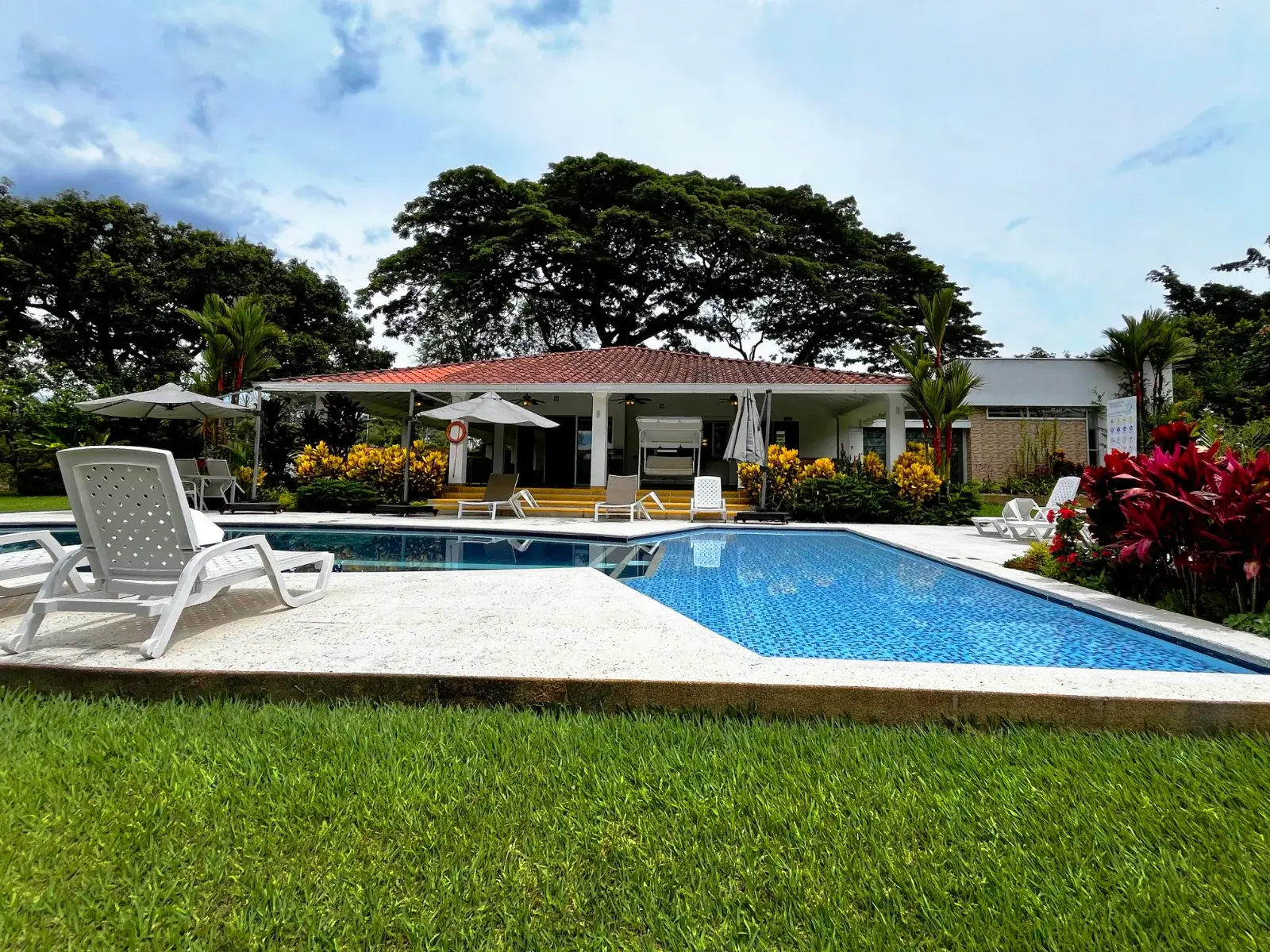 Casa campestre cerca al Club Campestre